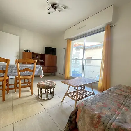 Appartement T2 - Accès plage et commerces - Parking inclus - FR-1-474-6-2