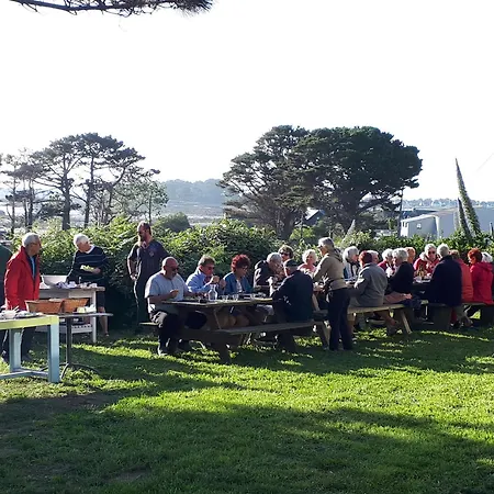 Auberge Granit Rose - Hébergement partagé en Auberge de Jeunesse - Vue sur mer - Dortoir mixte&Camping-2