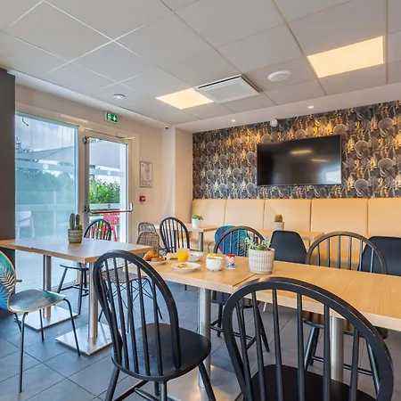 B&B Hotel Chartres Oceane-3