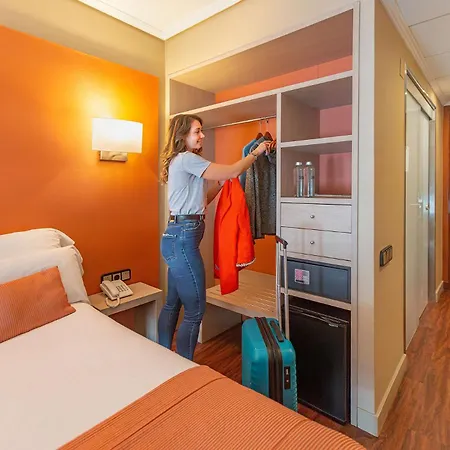 Num Hotel-2