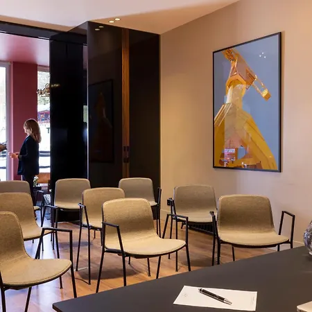 L'Hôtel - Face au Château-2