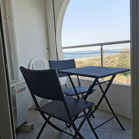 AS18656 - Grand studio vue mer, direct sur plage avec parking privé-3