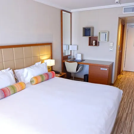 AC Hotel by Marriott Ambassadeur Antibes - Juan Les Pins-2