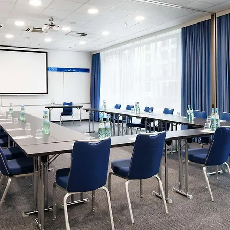 Park Inn By Radisson Frankfurt Airport-2