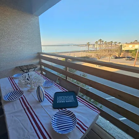 Appartement neuf 6 couchages 50 metres de la plage-3