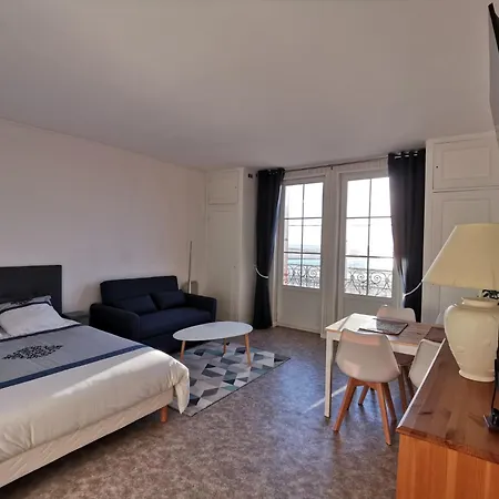 Grand studio face à la mer-3