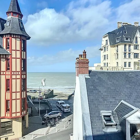 Grand duplex en centre-ville avec vue, à 50m de la plage, ascenseur, et WIFI - FR-1-361-165-2