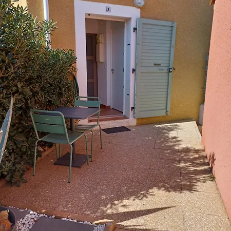Charmante villa dans village naturiste-3