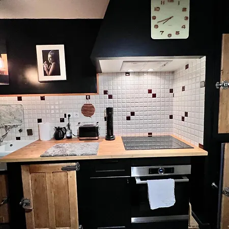 Au Petit Bonheur-2