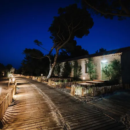 Le Hameau Des Pesquiers Ecolodge&Spa, Curio Collection By Hilton-3