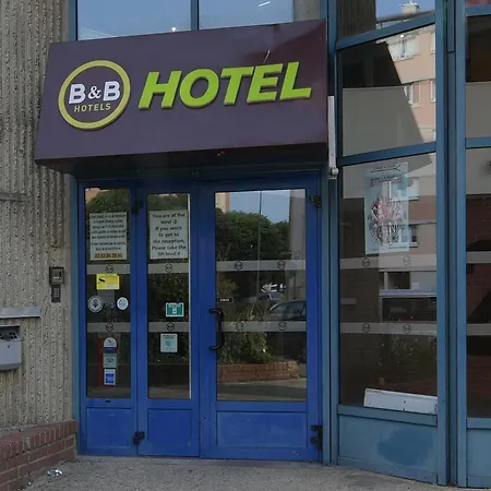 B&B HOTEL le Mans Centre-3