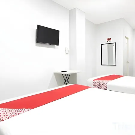 Oyo 152 Sangco Condotel-3