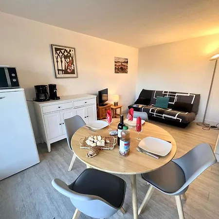 Appartement 2P, 4 Couchages, Terrasse et Salon de Jardin à 200m de la Plage, Fréjus - FR-1-226A-22-3