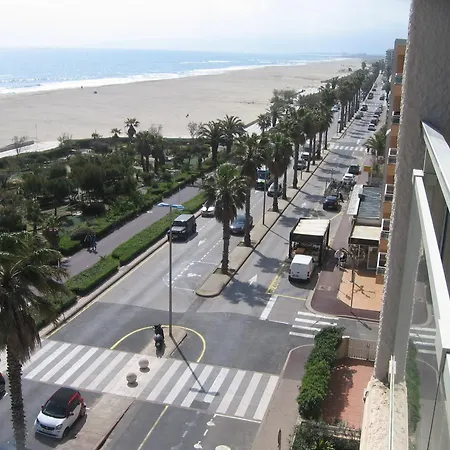 Studio vue sur la mer au 6ème et dernier étage-2