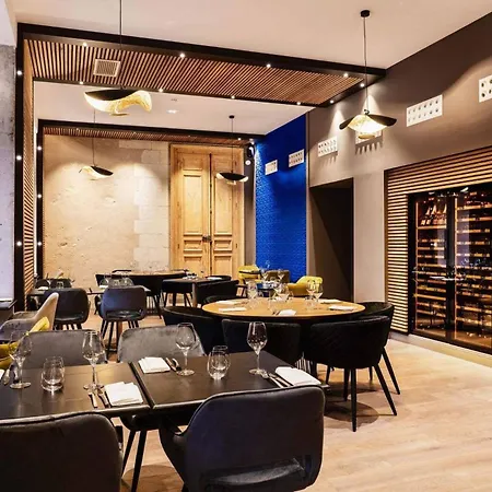 Best Western Premier Hotel de la Cite Royale-3