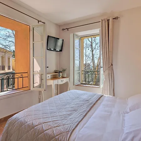 Hostellerie du Cigalou - Les Collectionneurs-3