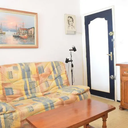 Appartement Cosy Proche Mer: 2 Pieces, 4 Couchages, Narbonne Plage - Fr-1-229B-19-2