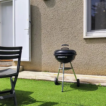 Studio Occitanie 20 m2 tout équipé avec jardin-3