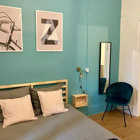 T1 Le Pastel Parking Netflix Wifi Gare-2