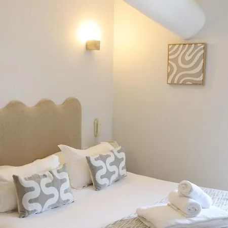 Mas Des Romarins, The Originals Relais-2