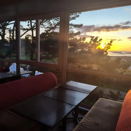 Auberge Granit Rose - Hébergement partagé en Auberge de Jeunesse - Vue sur mer - Dortoir mixte&Camping-3