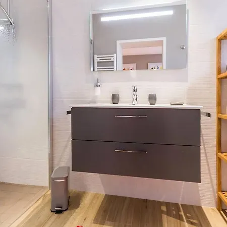 Gîte rénové avec terrasse et jardin à Clisson, proche gare, commerces, restaurants et vignoble nantais - FR-1-306-900-3