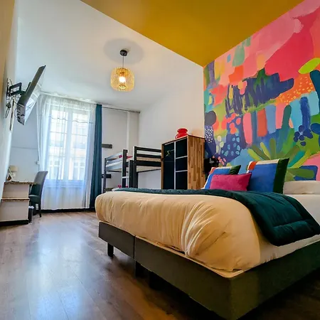 Hôtel Des Arts, Artisanal et Indépendant-3