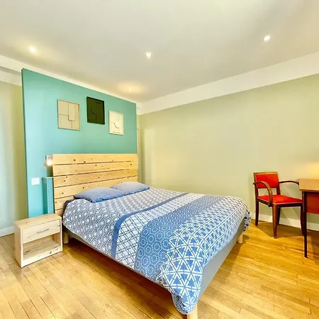 APPARTEMENTS Pieds à Terre à LORIENT - LUMINEUX - TOUT CONFORT-2