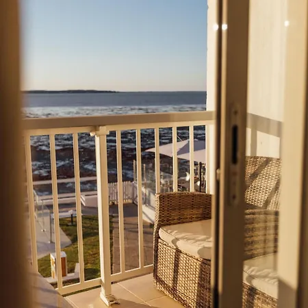 Beach Hotel - Le Grand Chalet-3