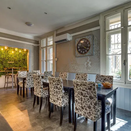 Hôtel Mistral Saint Roch-3