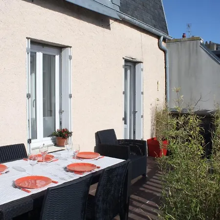 Duplex Atypique avec Terrasse à 400m de la Plage et du Centre - FR-1-361-333-3