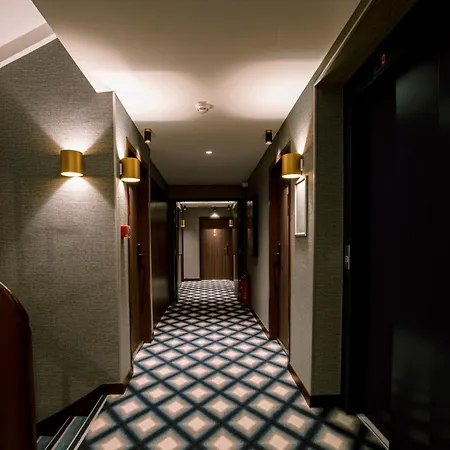 Urban Style Hotel Laperouse-2