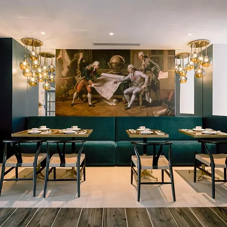 Urban Style Hotel Laperouse-3