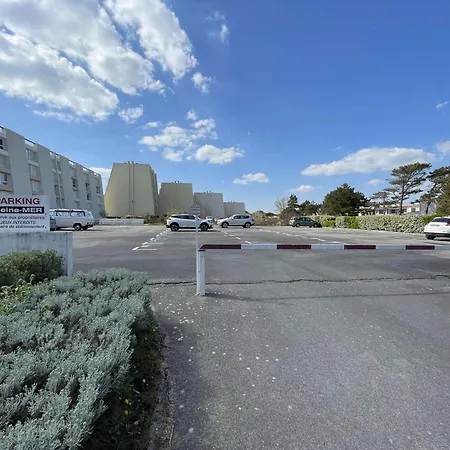 Charmant studio rénové à 50m de la plage avec terrasse et parking - FR-1-224C-82-3