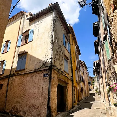 Provencal House With Sunny Terrace-2