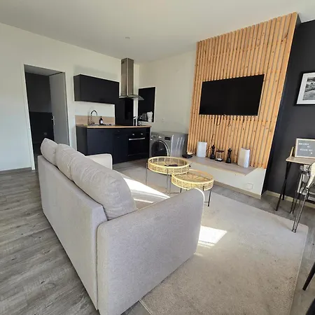 Idéal couples&pro - Patio extérieur- Proche centre ville et gare - Promenade au bord de la Charente - Parking à proximité - Wifi très haut debit - Équipement premium -Netflix-2