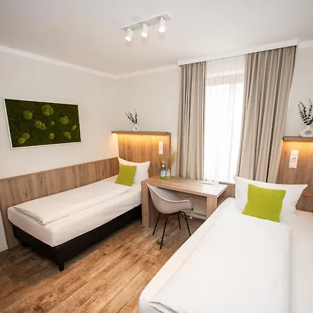 Hotel Perlach Allee By Blattl-2