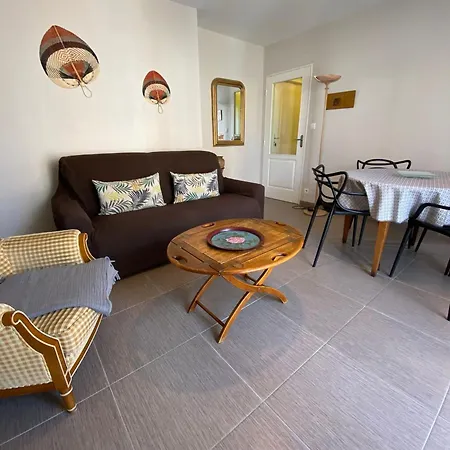 Belle Brise - Cozy Apartment In City Center-3