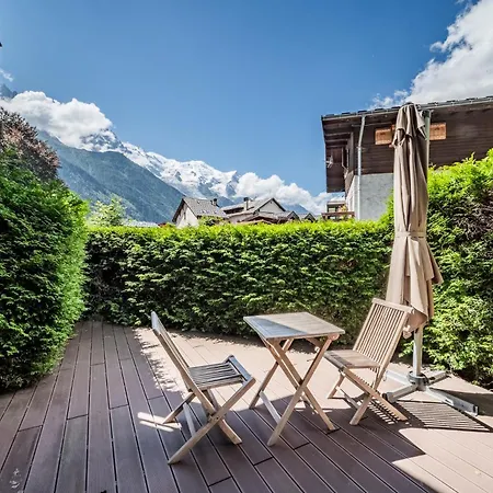 Eden Hotel, Apartments&Chalet Chamonix Les Praz-3