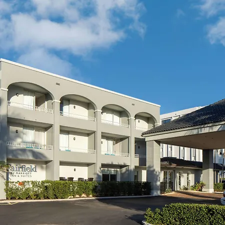 Fairfield Inn And Suites By Marriott Palm Beach-2