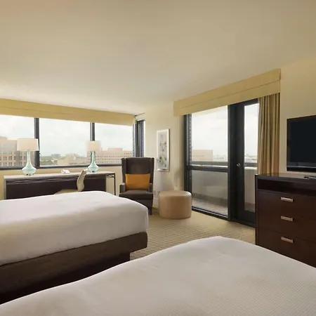 Hilton Miami Airport Blue Lagoon-3