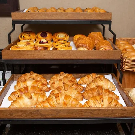 Doubletree By Hilton London Ealing-3