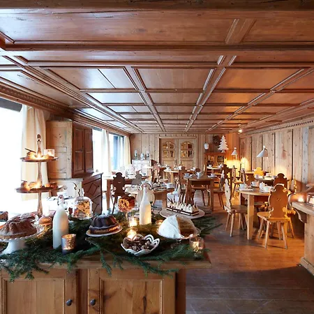 Hotel Mont Blanc Megève-2
