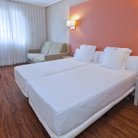 Num Hotel-3