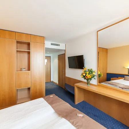 Novum Hotel Kavalier-3
