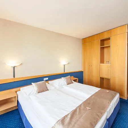 Novum Hotel Kavalier-2