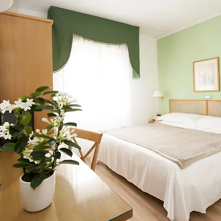 Hotel Touring-2
