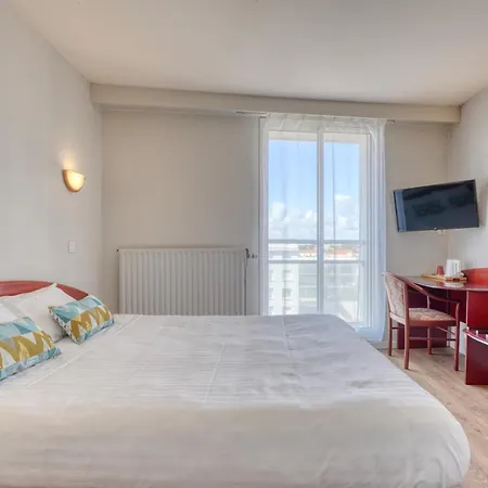 Hotel La Corniche-3