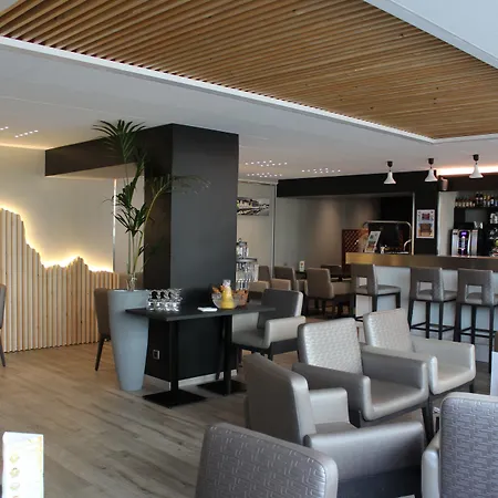 Moxy Annecy-3