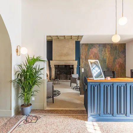 Hostellerie du Château des Fines Roches-3